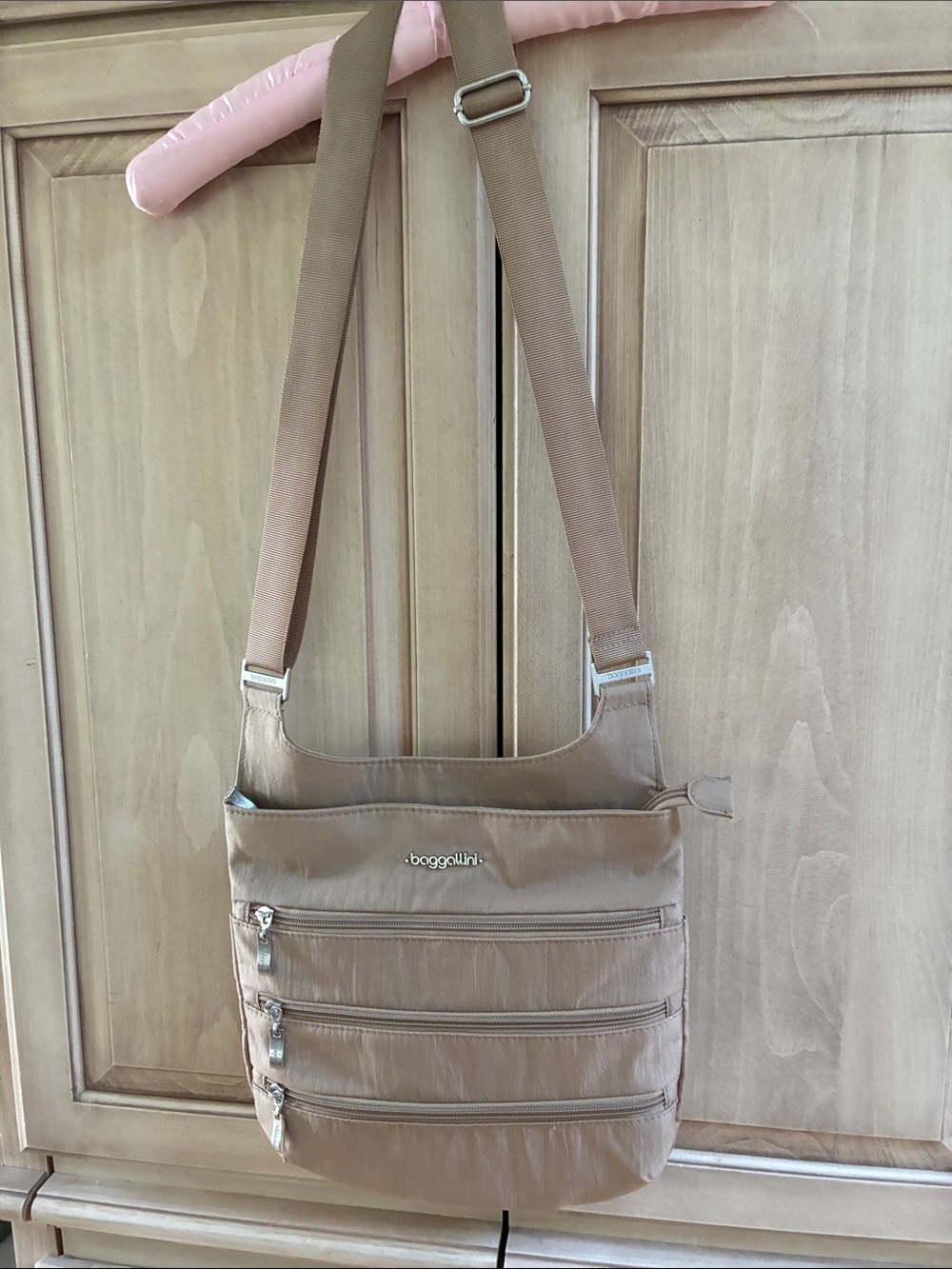 Baggallini Tan Crossbody Triple-Zip Organizer